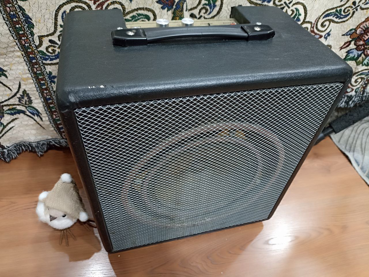 Ламповый гитарный комбоусилитель из советских деталей - 1