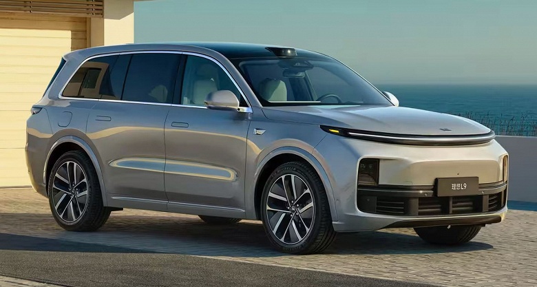 Официальные Li Auto с гарантией 8 лет на батарею стали дороже в России, объявлены новые цены на кроссоверы L6, L7 и L9 - 1 Официальные Li Auto с гарантией 8 лет на батарею стали дороже в России, объявлены новые цены на кроссоверы L6, L7 и L9