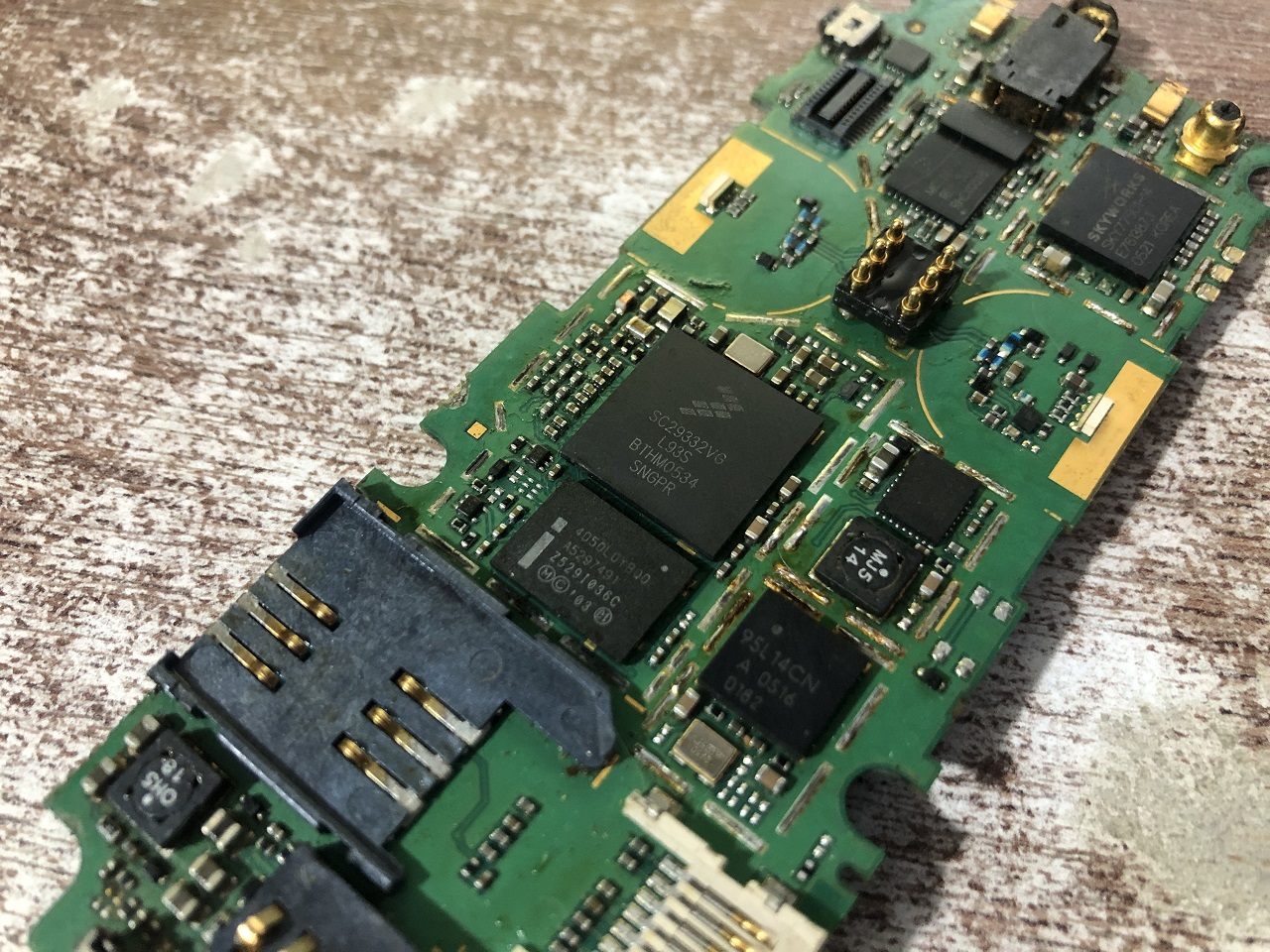 Тайна Motorola E398 — лучшего музыкального телефона из нулевых - 21 Тайна Motorola E398 — лучшего музыкального телефона из нулевых - 21