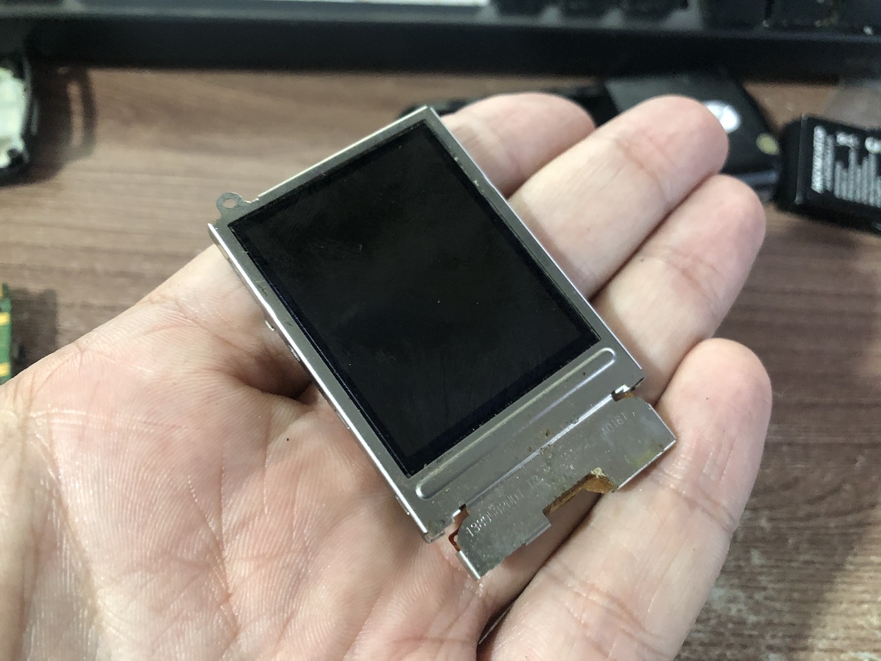 Тайна Motorola E398 — лучшего музыкального телефона из нулевых - 27 Тайна Motorola E398 — лучшего музыкального телефона из нулевых - 27