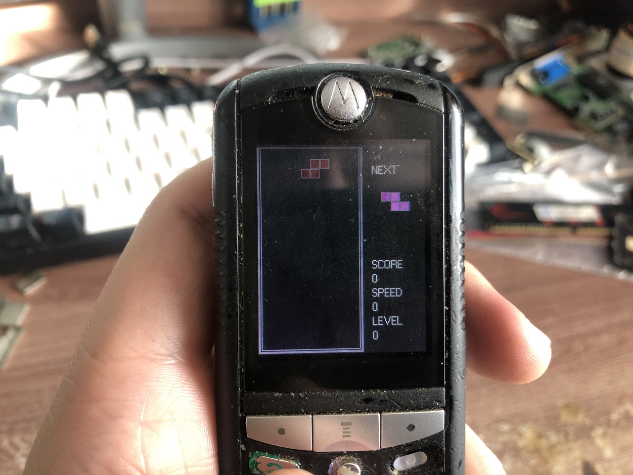 Тайна Motorola E398 — лучшего музыкального телефона из нулевых - 37 Тайна Motorola E398 — лучшего музыкального телефона из нулевых - 37