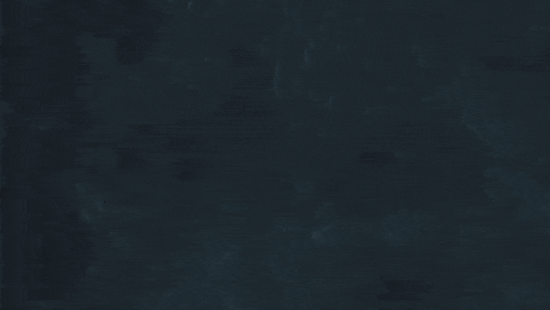 Этот фрагмент из моделирования формирования структуры, с масштабированным расширением Вселенной, описывает миллиарды лет гравитационного роста Вселенной, богатой тёмной материей. Со временем сверхплотные скопления материи становятся более плотными и массивными, превращаясь в галактики, группы и скопления галактик, в то время как области с плотностью ниже средней чаще отдают свою материю более плотным окружающим областям. «Пустые» области между связанными структурами продолжают расширяться, но сами структуры, как только они становятся связанными каким-либо образом, не расширяются.