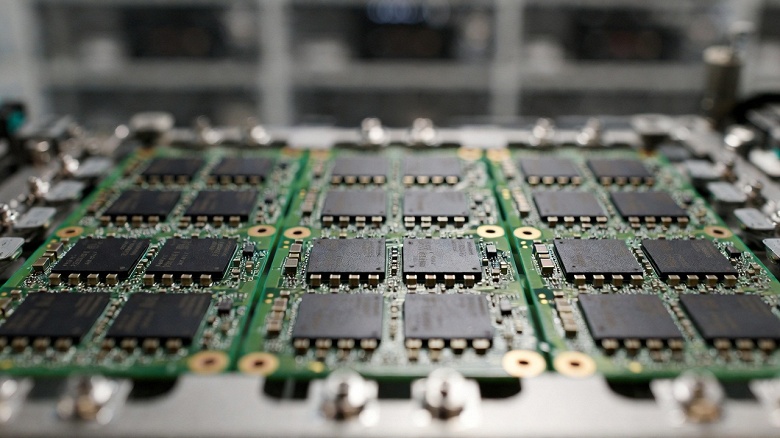 Память MLC NAND постепенно уходит с рынка. В этом году производство снизится почти вдвое