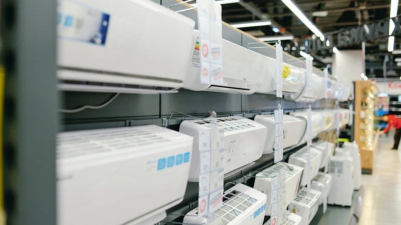 Россияне скупают обогреватели перед крещенскими морозами. В &laquo;М.Видео&raquo; продажи взлетели на 75% за неделю