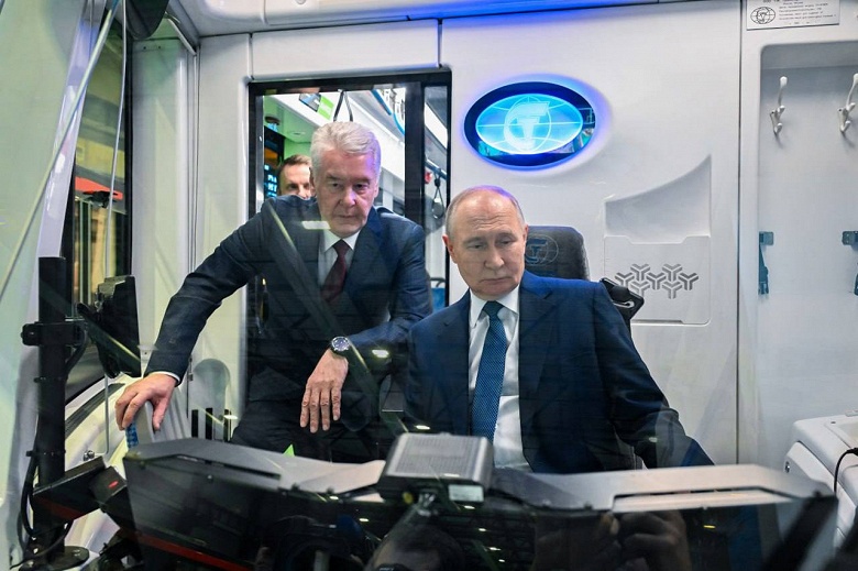 В московском метро появился первый в России беспилотный поезд