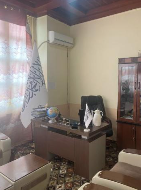 Афганистан. Кабинет начальника на границе.