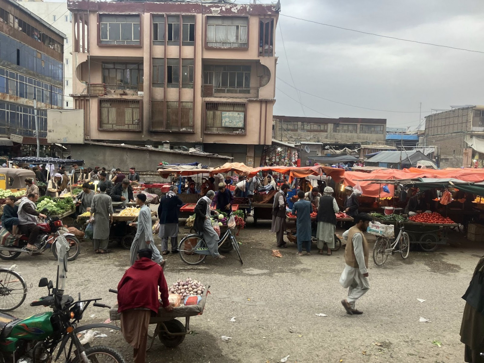 Рынок в Мазари-Шариф