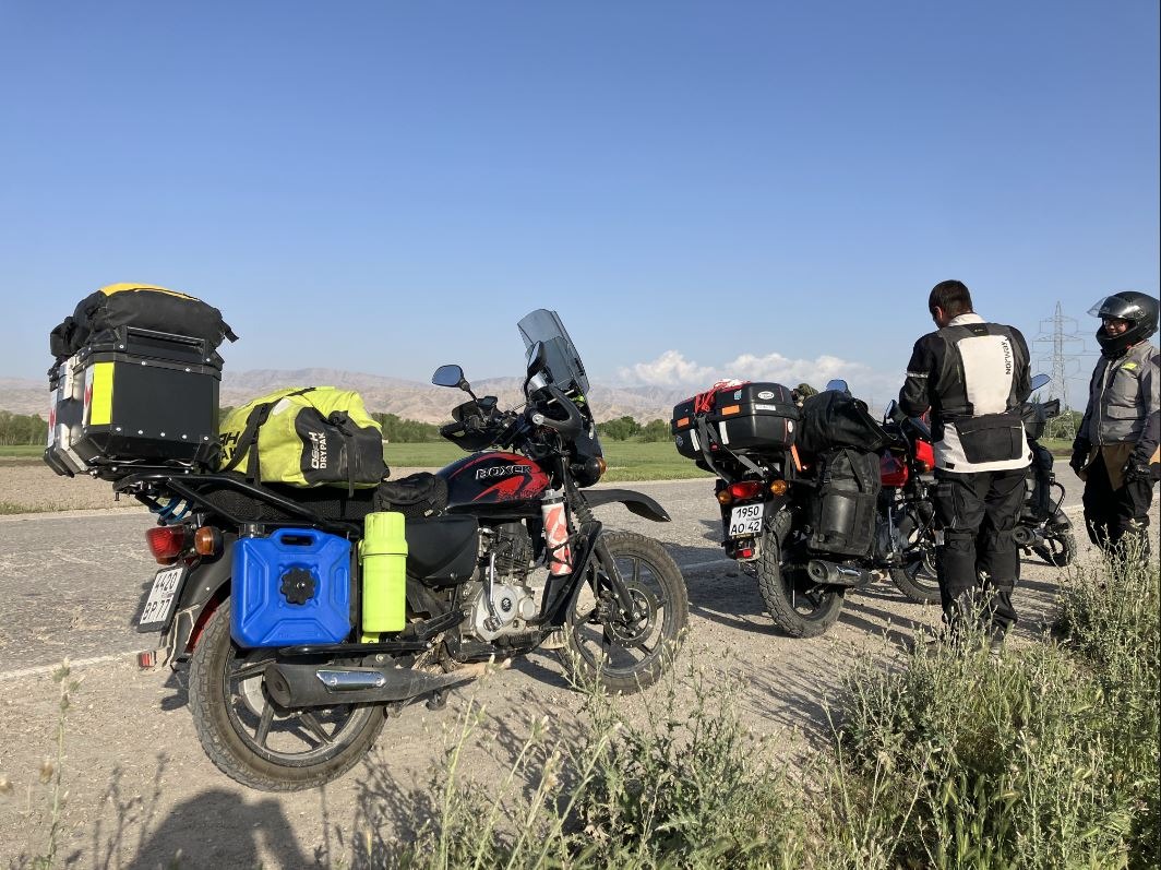 Остановка на отдых по пути в Пули-Хумри