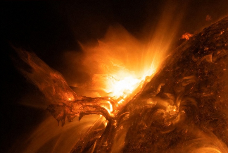 На Солнце произошла первая в 2026 году вспышка максимального класса X