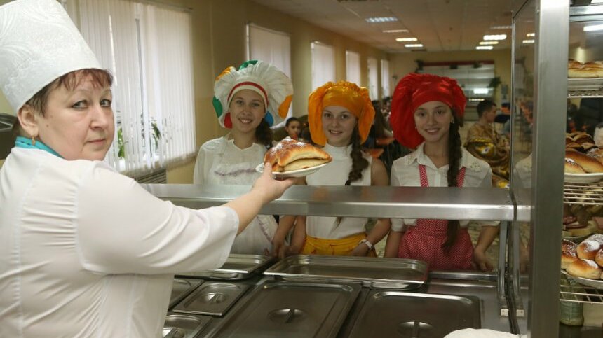 5 лет назад я открыл столовую, делаю 200к в месяц, но посмотрел в бездну - 12 5 лет назад я открыл столовую, делаю 200к в месяц, но посмотрел в бездну