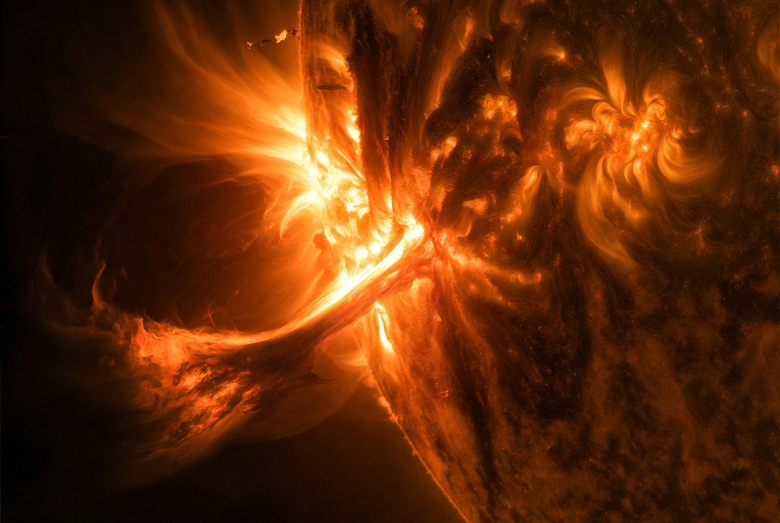 Грядёт первая мощная магнитная буря 2026 года: облако плазмы ударит по Земле 20 января - 1 Грядёт первая мощная магнитная буря 2026 года: облако плазмы ударит по Земле 20 января