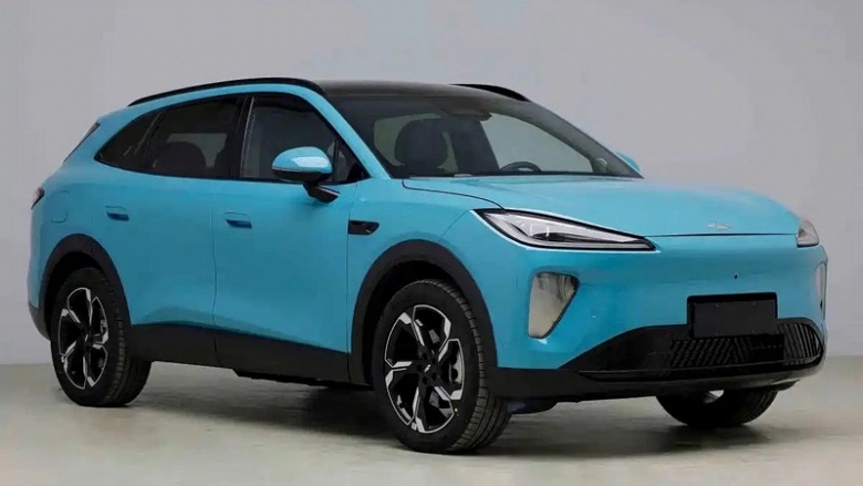 Просторный салон, премиальные функции и большой экран. Chery открыла слепые предзаказы на кроссовер Fulwin T9L