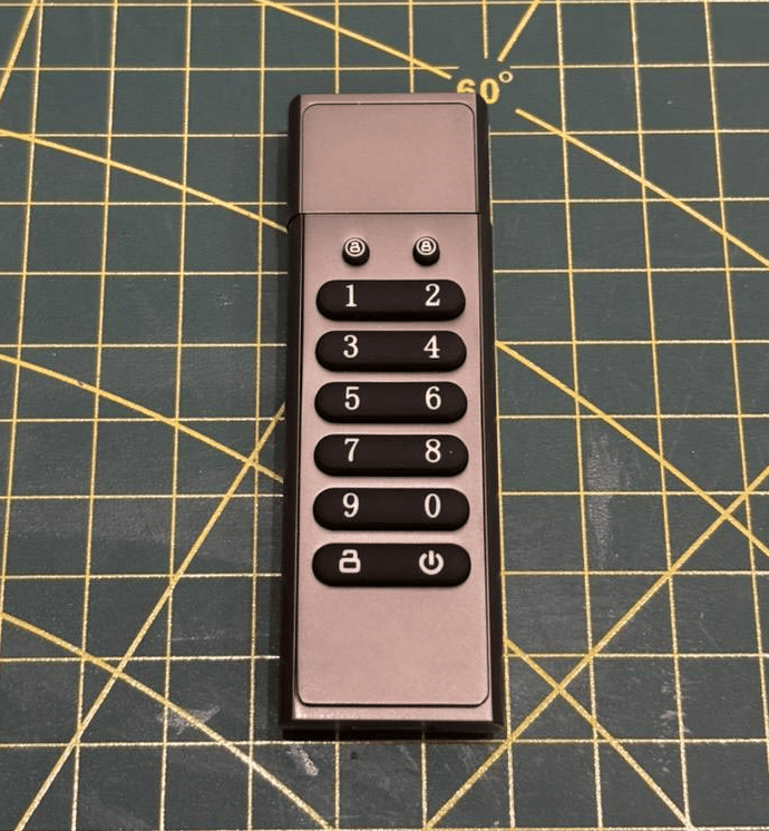 Экспресс-анализ безопасности криптофлэшек: реальная защита или маркетинговый ход? - 2