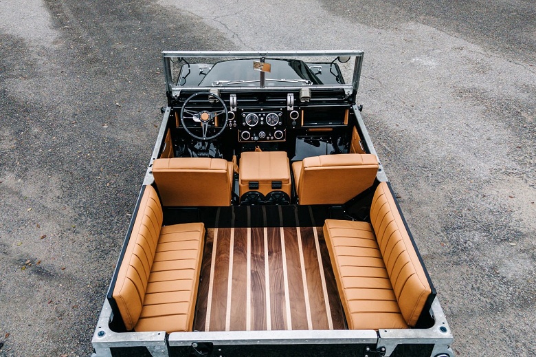 Классический Land Rover получил 430-сильный V8 и люксовый рестомод - 3 Классический Land Rover получил 430-сильный V8 и люксовый рестомод