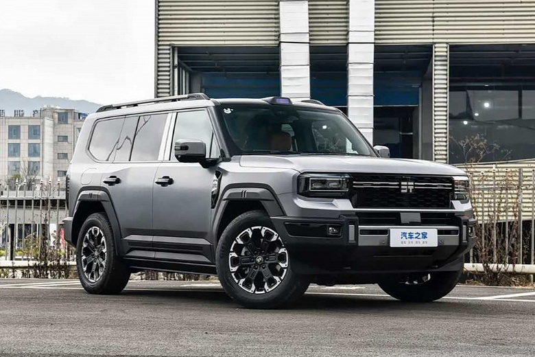 Подвинься, Land Cruiser. В России начали продавать водоплавающий внедорожник Jetour G700 мощностью 900 л.с. - 1 Подвинься, Land Cruiser. В России начали продавать водоплавающий внедорожник Jetour G700 мощностью 900 л.с.