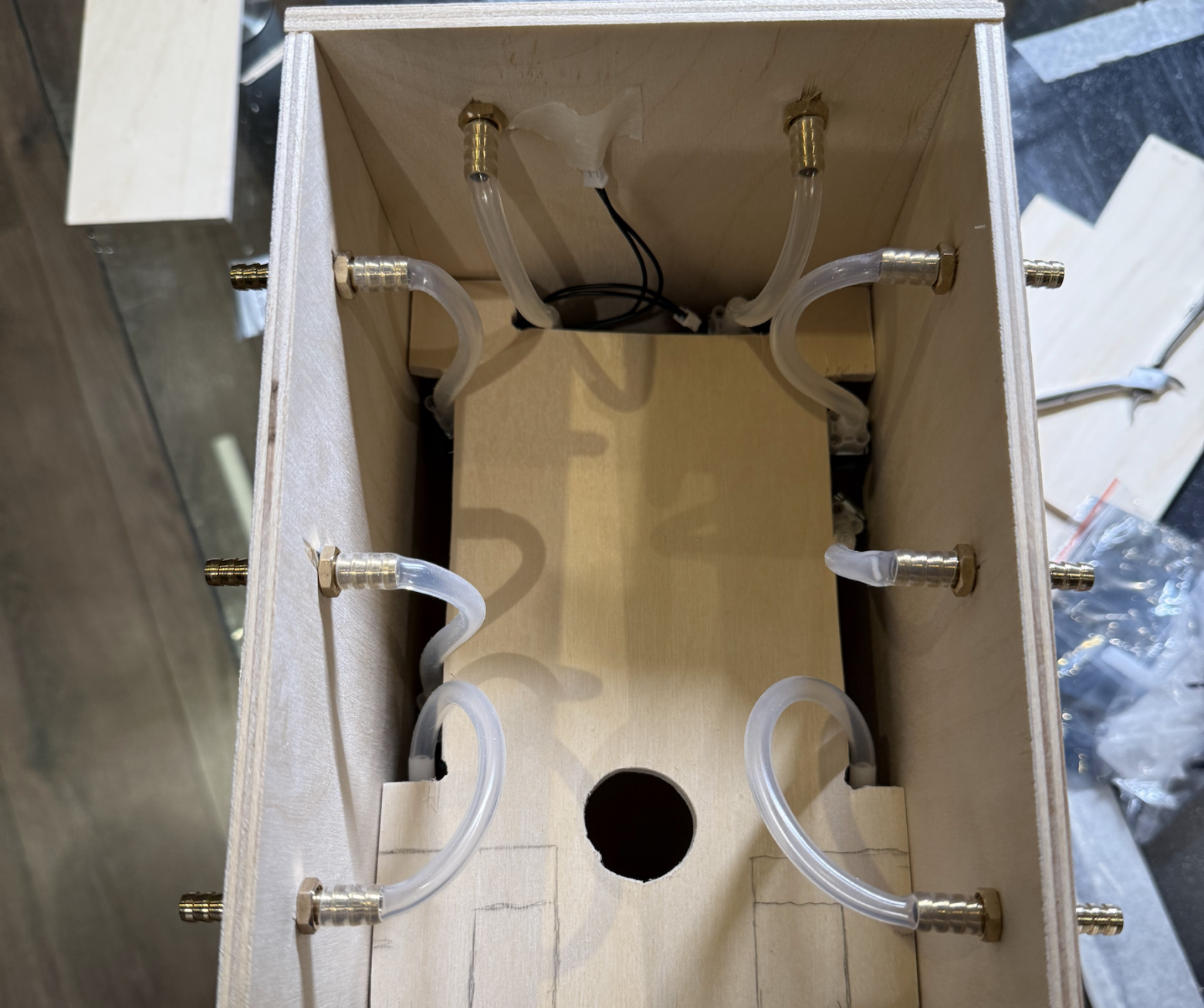 Электроналиватор: делаем автомат для коктейлей с помощью Raspberry Pi, нейросети и фанеры - 8 Электроналиватор: делаем автомат для коктейлей с помощью Raspberry Pi, нейросети и фанеры - 8