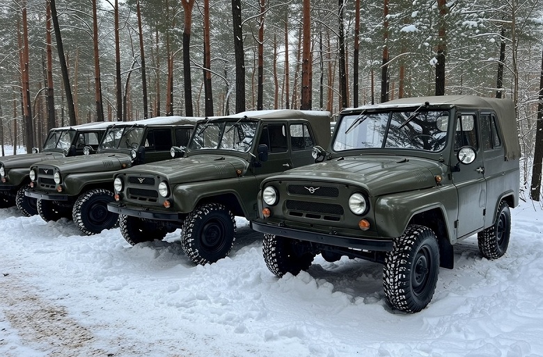Целую партию почти новых УАЗ-3151 (предшественник &laquo;Хантера&raquo;) 1985 года сняли с хранения и выставили на продажу