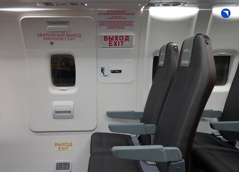 Ил-114-300 с полностью российским салоном показали внутри и снаружи - 5 Ил-114-300 с полностью российским салоном показали внутри и снаружи