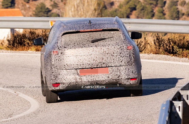 Европейский кросс-универсал по типу Lada Vesta SW Cross на платформе CMF-B как у Lada Iskra: новый универсал Dacia засняли на фото