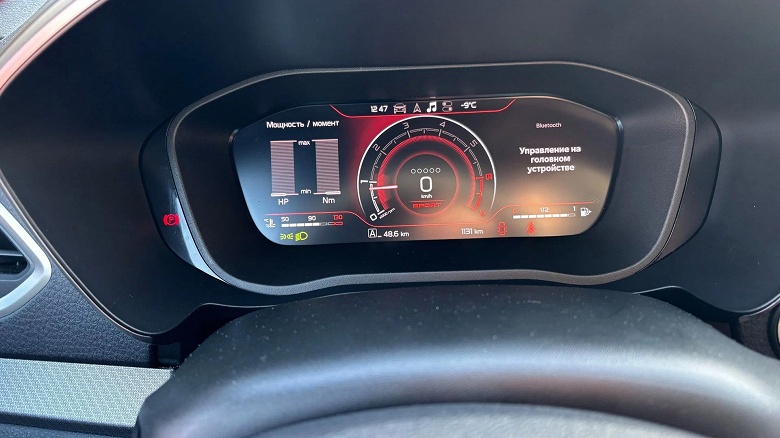 Разгон до 100 км/ч за 10 секунд, клиренс 158 мм, спортивные кресла и черный потолок: подробности о новой Lada Vesta Sport