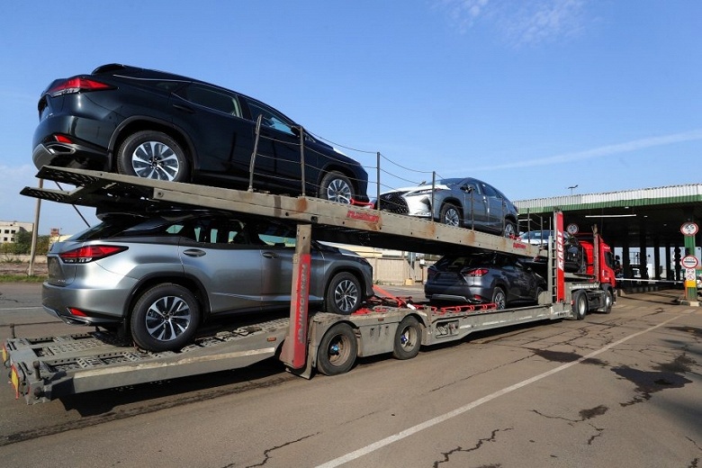 Казахстан готовит сюрприз для авторынка: утильсбор для машин из РФ и Белоруссии хотят повысить