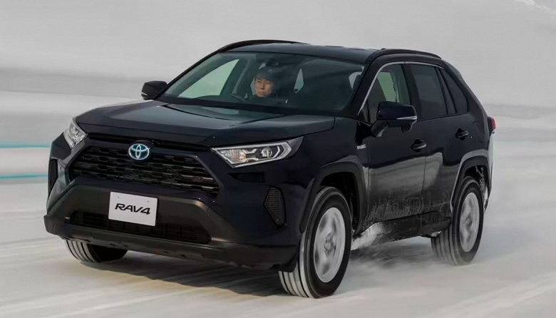 Китайцам Chery и Changan россияне предпочитают &laquo;японцев&raquo;: Toyota вошла в топ-5 российского авторынка, Mazda &mdash; на шестой позиции