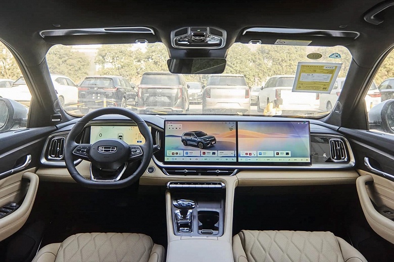 Обновлённый китайский Geely Monjaro 2026 появился в России и оказался дешевле &laquo;официального&raquo;: цены стартуют от 3,95 млн рублей