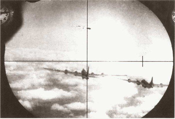 B-29 в прицеле атакующего МиГ-15 бис