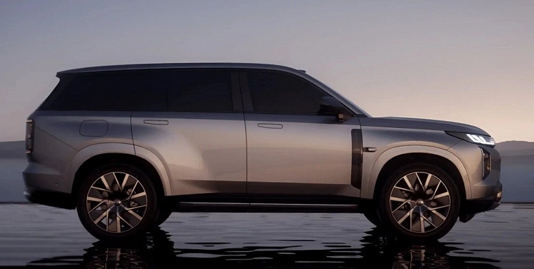 Полный привод, 340 л.с. и 867 км на баке бензина: раскрыты характеристики GAC S7 для России &mdash; он будет конкурировать с Li Auto L6, Voyah Free