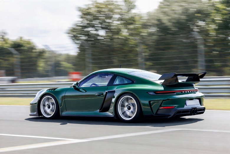 «Сделать все правильно, а не быстро». Porsche обещает не использовать покупателей своих машин в качестве «подопытных кроликов» - 1 «Сделать все правильно, а не быстро». Porsche обещает не будет использовать покупателей своих машин в качестве «подопытных кроликов»