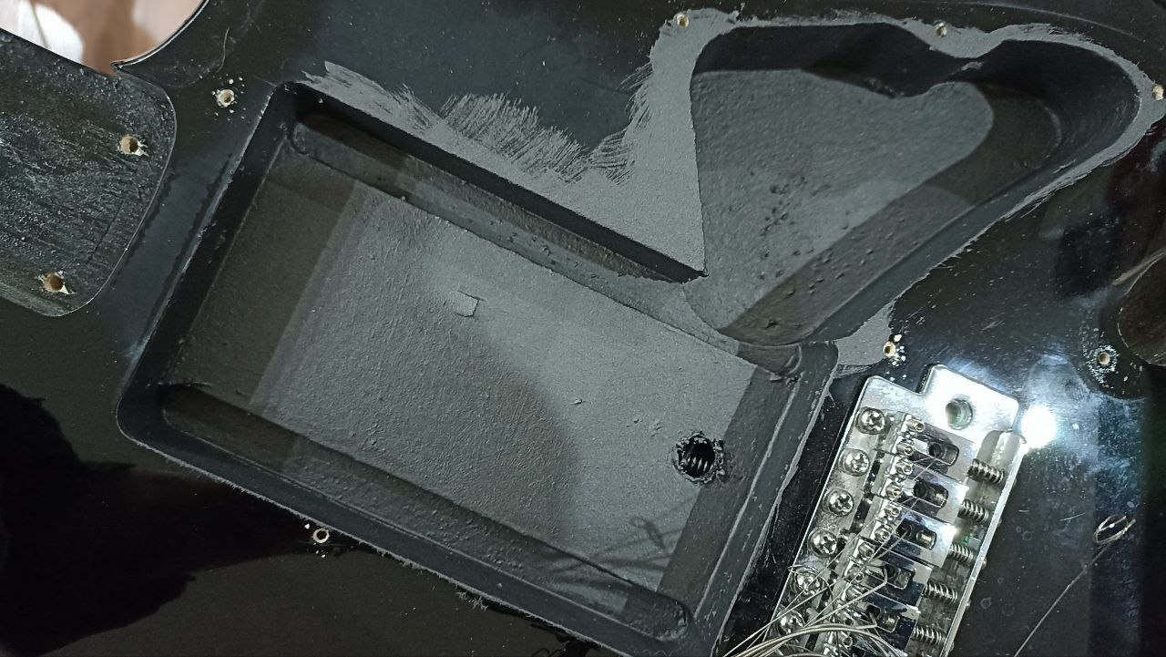 Levinson LS-300 — одна из самых дешёвых электрогитар - 16