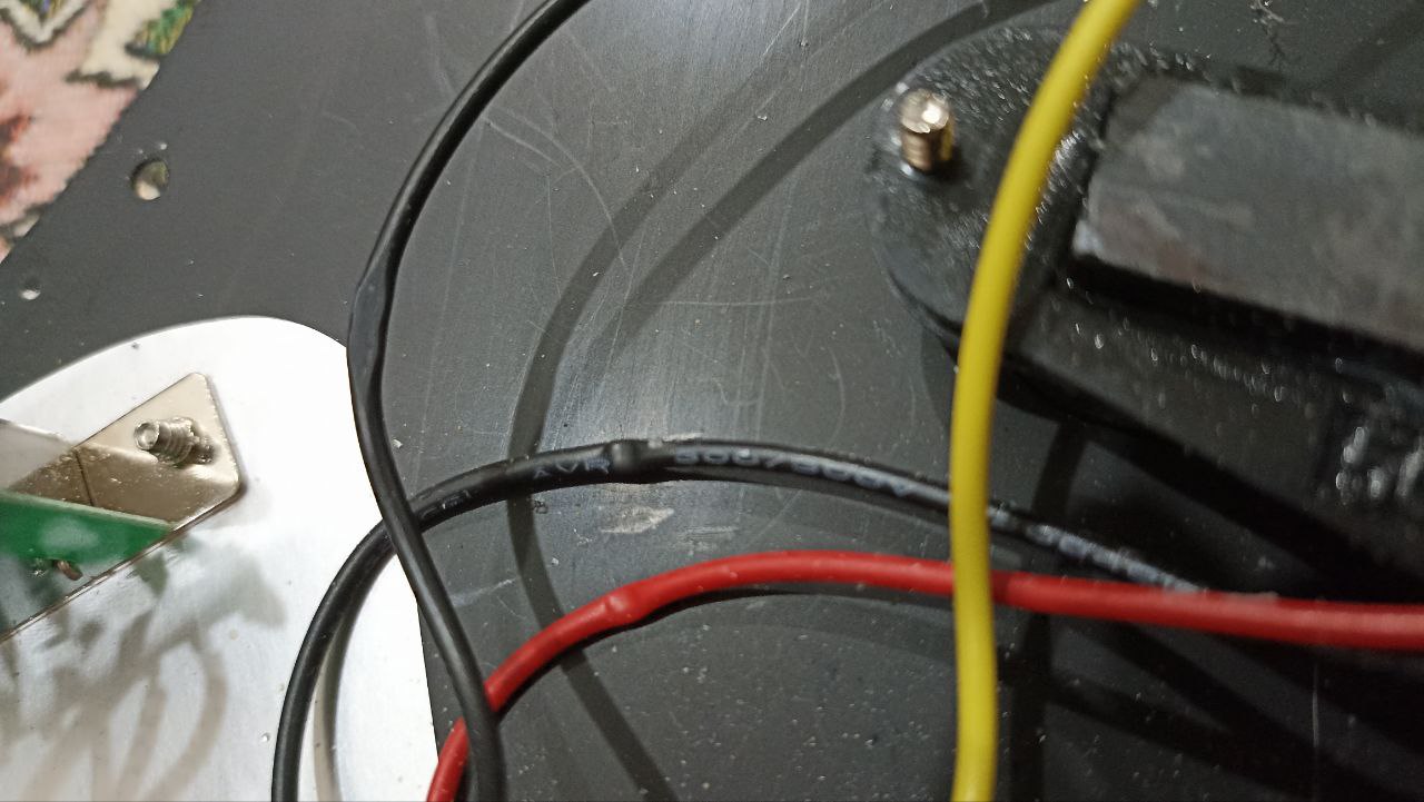 Levinson LS-300 — одна из самых дешёвых электрогитар - 19