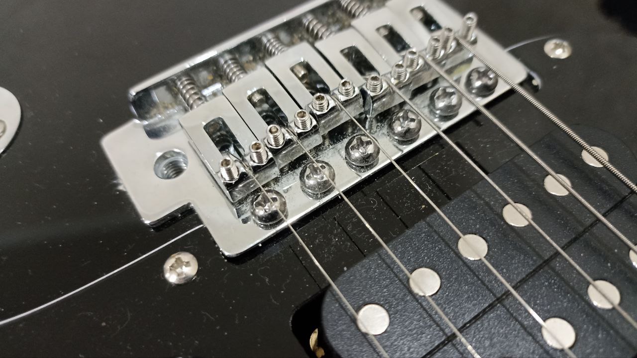 Levinson LS-300 — одна из самых дешёвых электрогитар - 33