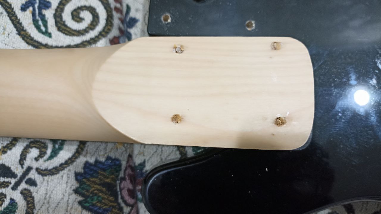 Levinson LS-300 — одна из самых дешёвых электрогитар - 9