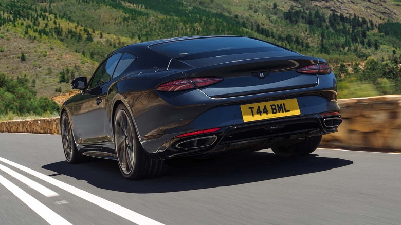 Когда гибридный V8 оказался быстрее W12. Представлен новый Bentley Continental GT S &mdash; 670-сильный гибрид, разгоняющийся до 306 км/ч