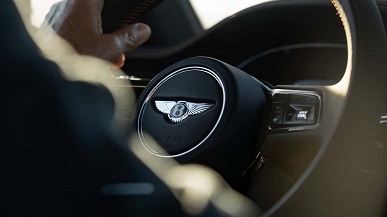 Когда гибридный V8 оказался быстрее W12. Представлен новый Bentley Continental GT S &mdash; 670-сильный гибрид, разгоняющийся до 306 км/ч