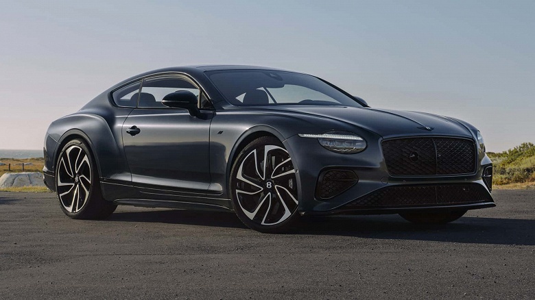 Когда гибридный V8 оказался быстрее W12. Представлен новый Bentley Continental GT S &mdash; 670-сильный гибрид, разгоняющийся до 306 км/ч