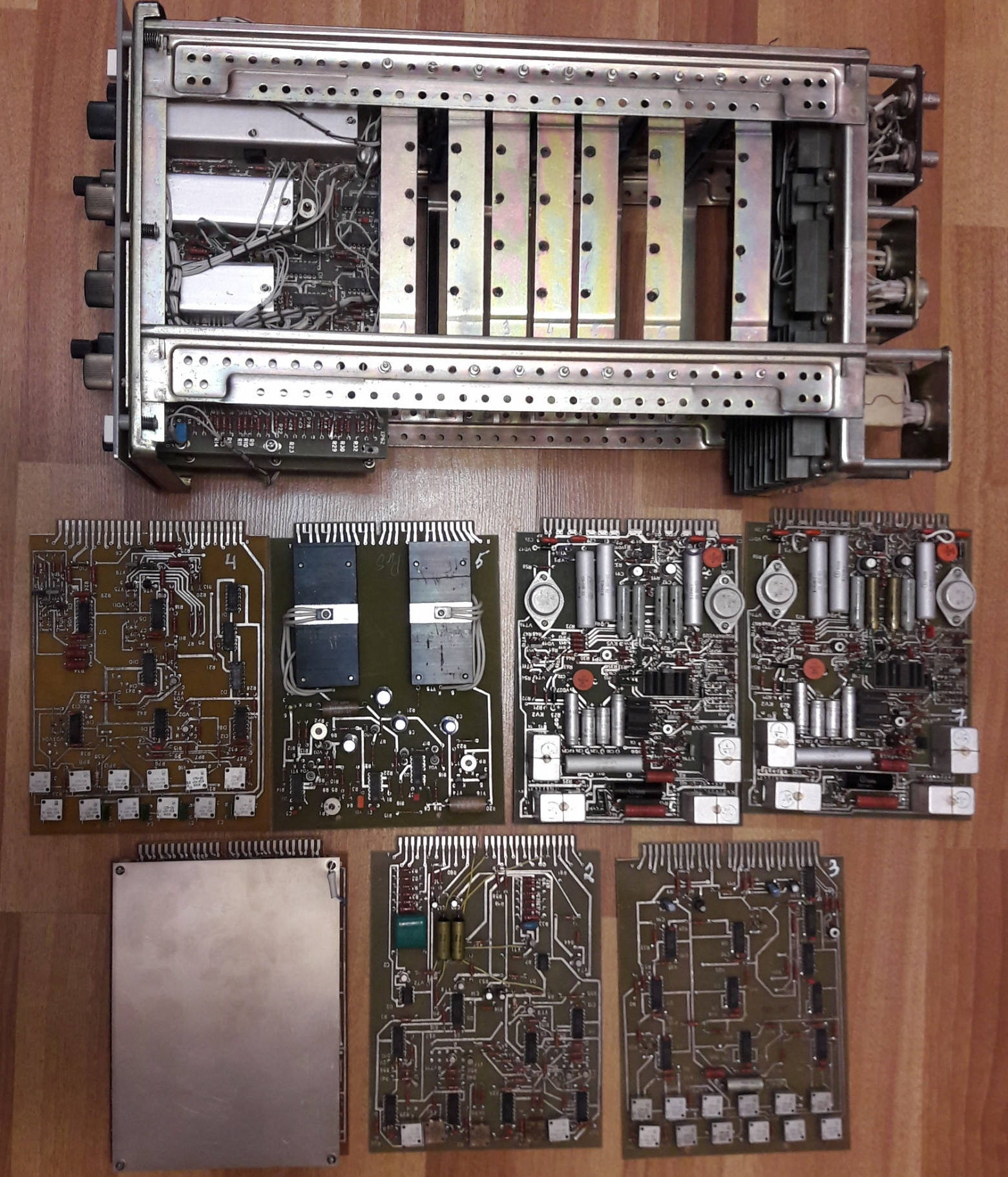 Растровый электронный микроскоп МРЭМ-100. Невымерший советский мамонт. Часть 1. Спячка - 21