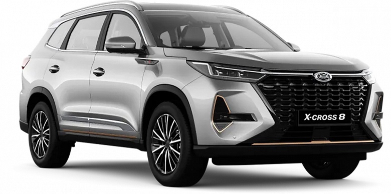 Дилеры продают последние Xcite Xcross 8 со скидкой в 600 тыс. рублей: топовую версию с полным приводом можно купить за 2,86 млн рублей - 1 Дилеры продают последние Xcite Xcross 8 со скидкой в 600 тыс. рублей: топовую версию с полным приводом можно купить за 2,86 млн рублей