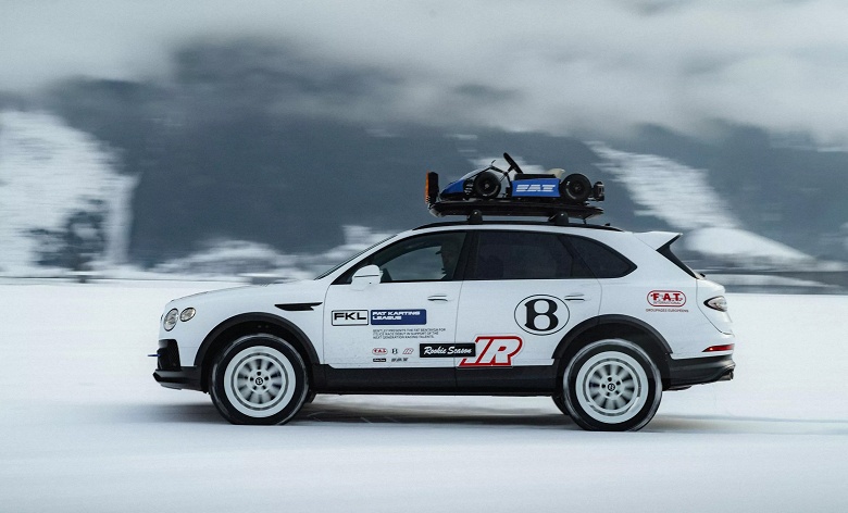 Представлен «дикий» Bentley Bentayga: теперь это 650-сильный брутальный внедорожник с картом на крыше - 3 Представлен «дикий» Bentley Bentayga: теперь это 650-сильный брутальный внедорожник с картом на крыше