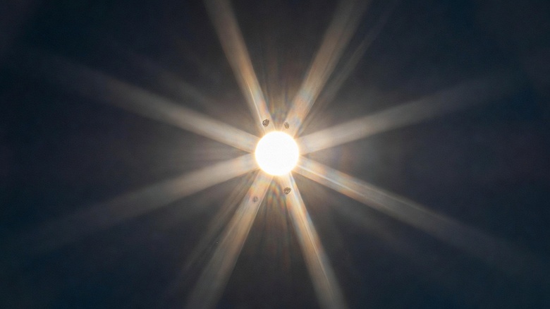 За шаг до рекорда сверхактивная область на Солнце внезапно «выключилась» - 1 За шаг до рекорда сверхактивная область на Солнце внезапно «выключилась»