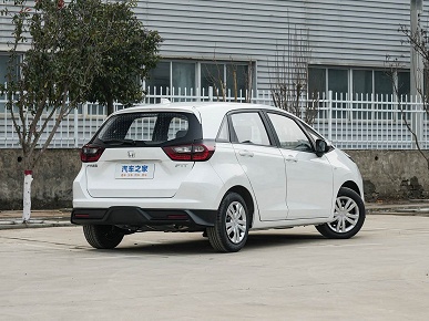Новый Honda Fit с пожизненной гарантией на двигатель и коробку передач стал хитом в Китае: 3000 машин продали за 20 дней