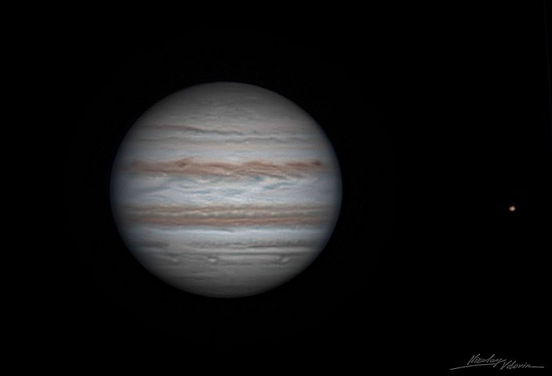 Юпитер крупным планом и Европа &mdash; один из самых интересных миров Солнечной системы. Роскосмос показал новый снимок