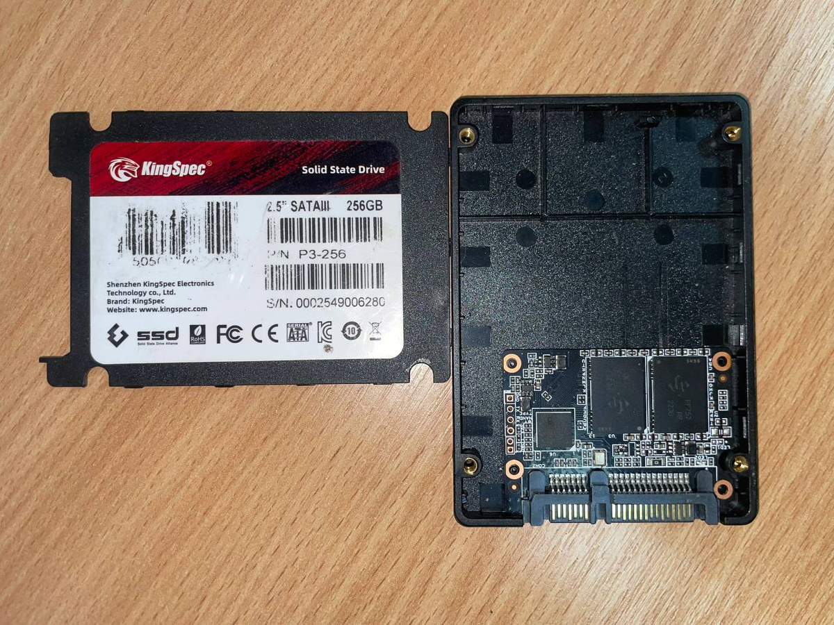 SSD KingSpec 256 GB, тип памяти: 3D TLC NAND