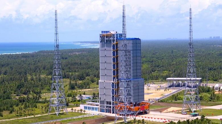 На космодроме Вэньчан завершается строительство стартовой площадки для пилотируемых полётов на Луну