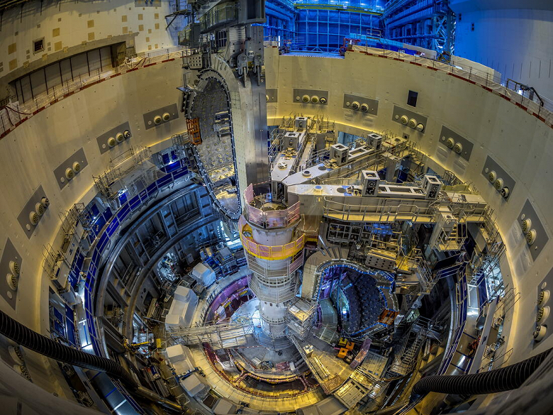 Ранее задача считалась неразрешимой: в России разработали «умное» покрытие для термоядерных реакторов - 1 Ранее задача считалась неразрешимой: в России разработали «умное» покрытие для термоядерных реакторов