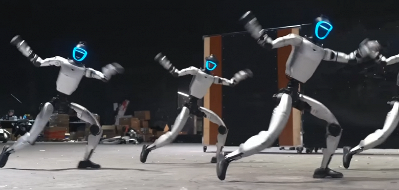 Они уже здесь: гуманоидные роботы научили работать в команде, драться и освоили паркур. Unitree Robotics планирует продать до 20 тыс. штук в 2026 году - 1 Они уже здесь: гуманоидные роботы научили работать в команде, драться и освоили паркур. Unitree Robotics планирует продать до 20 тыс. штук в 2026 году