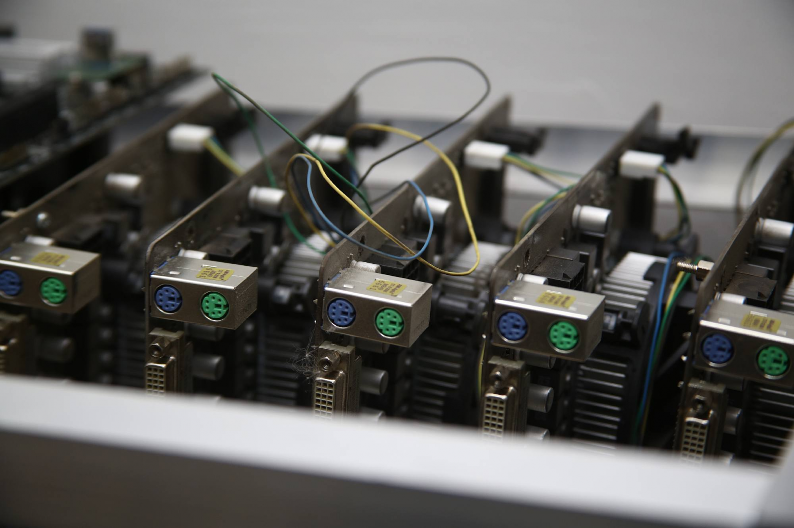 Барыжный флёр оперативки: что за дичь происходит сейчас на рынке - 1 У нас ещё есть некоторое количество остатков с прошлого кризиса железа