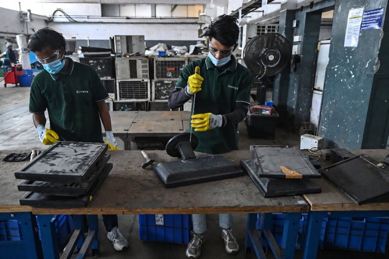 Из мусора в технологии: Индия делает ставку на электронные отходы для добычи критических материалов - 1 Из мусора в технологии: Индия делает ставку на электронные отходы для добычи критических материалов