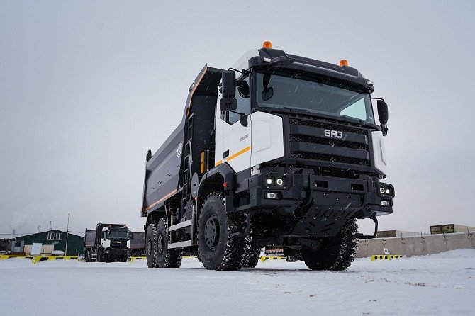 Вместо Scania и MAN. Совершенно новый российский полноприводный самосвал БАЗ S32A50 с независимой подвеской уже у дилеров - 1 Вместо Scania и MAN. Совершенно новый российский полноприводный самосвал БАЗ S32A50 с независимой подвеской уже у дилеров